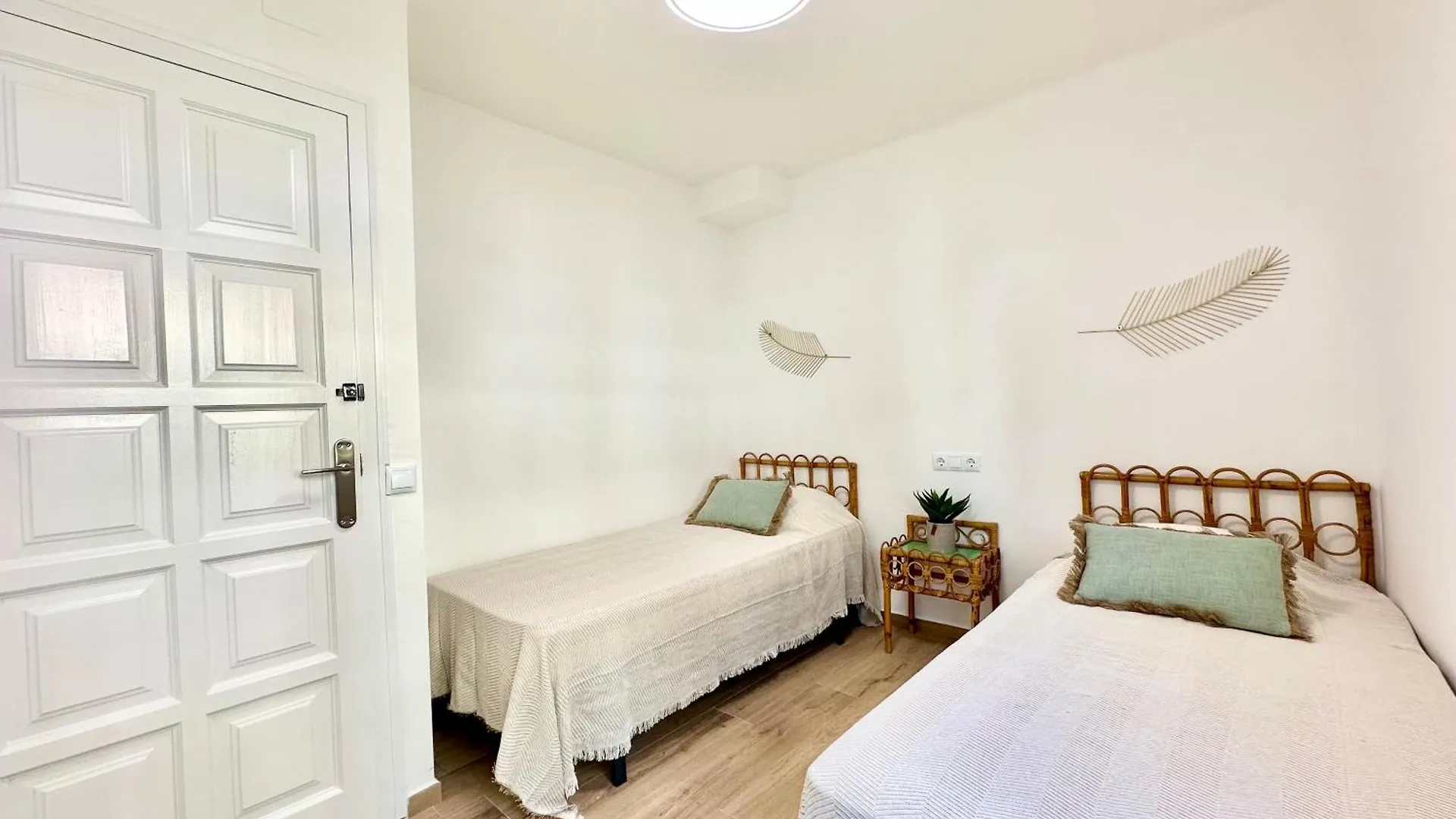 Canyelles - Santa Barbara Sea View Apartment Roses Spain