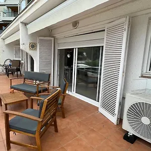 Appartement Precioso Moderno En Primera Linea Del Mar, Roses
