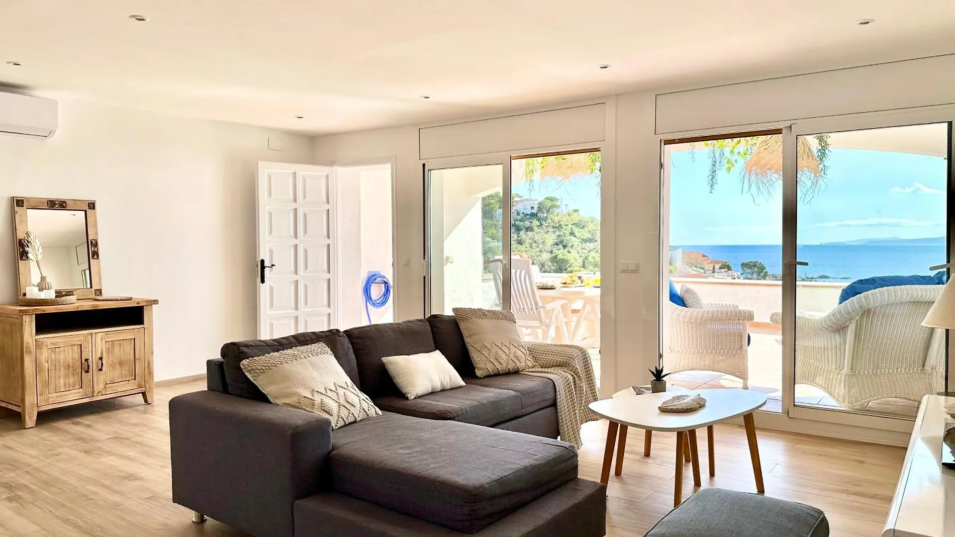 Apartmán Canyelles - Santa Barbara Sea View Roses
